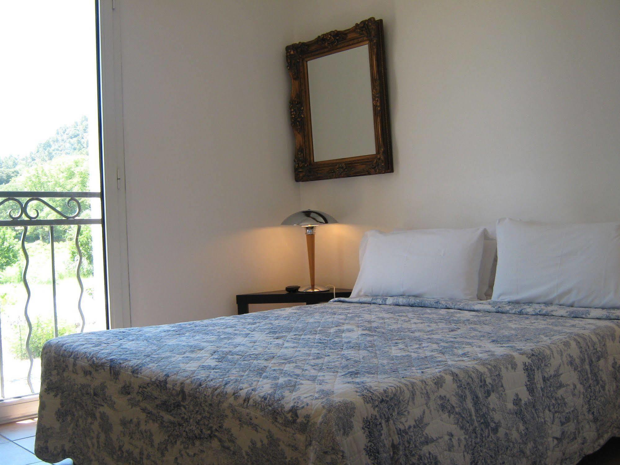 La Fontaine Hotel Vidauban Bagian luar foto