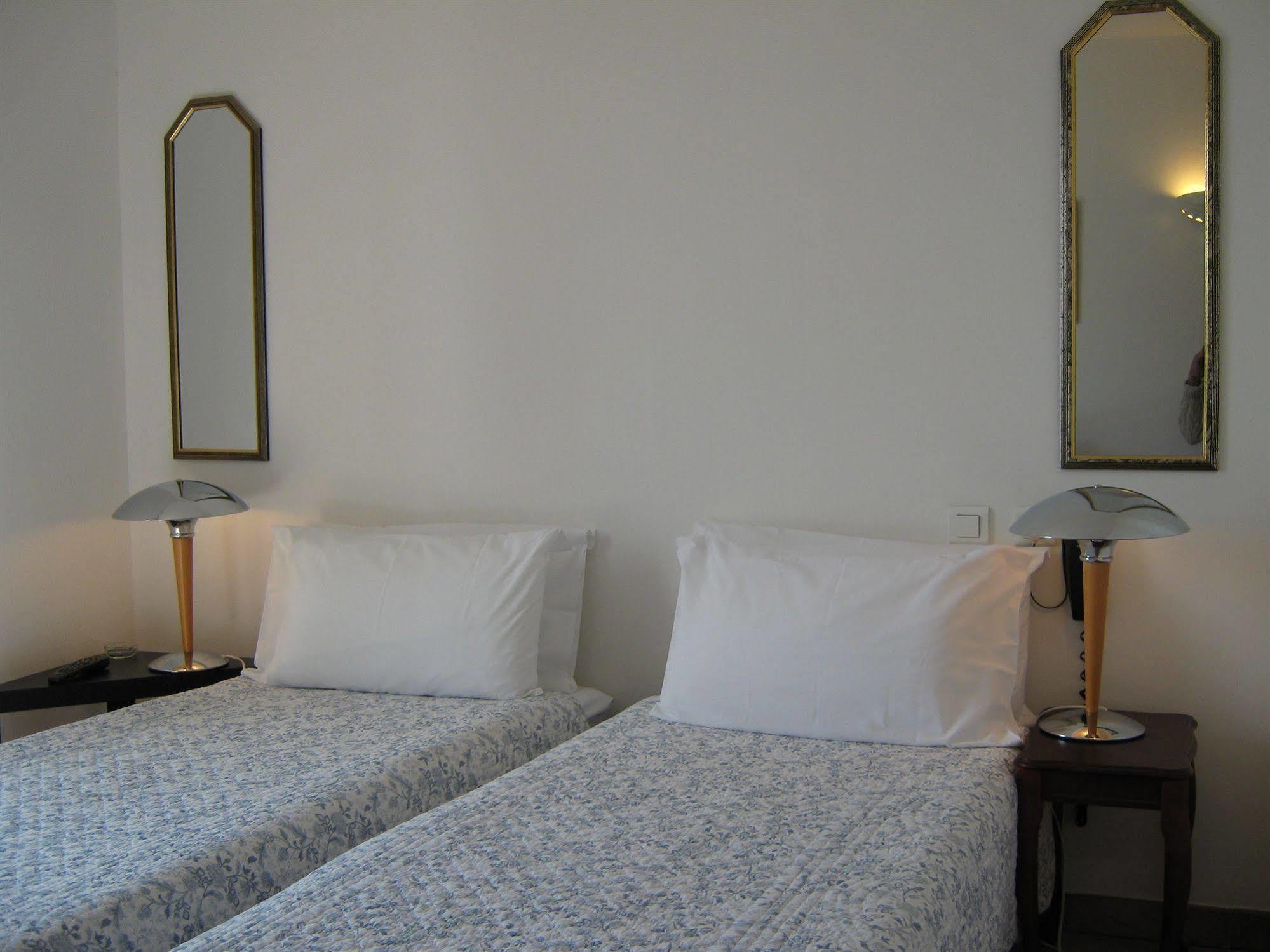 La Fontaine Hotel Vidauban Bagian luar foto